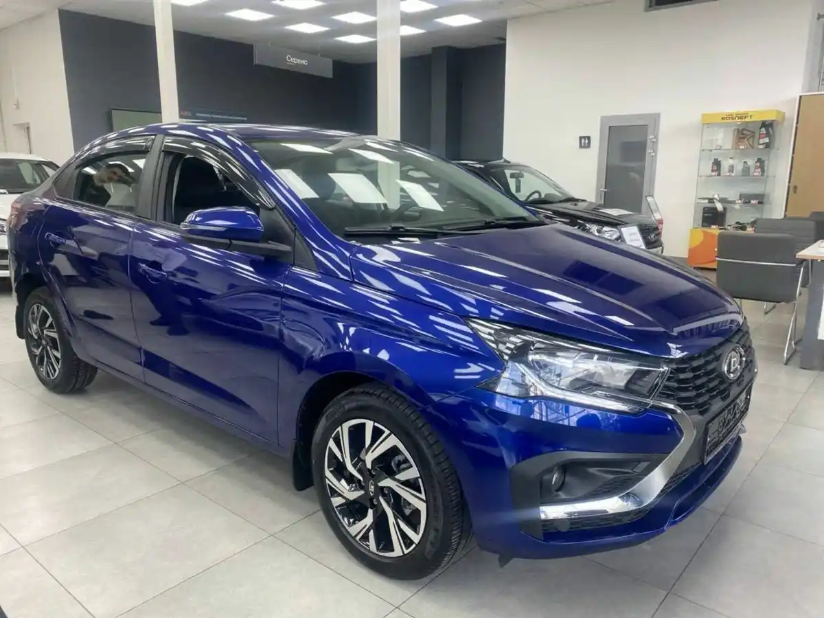 Lada Iskra Седан в Екатеринбург - фото №1